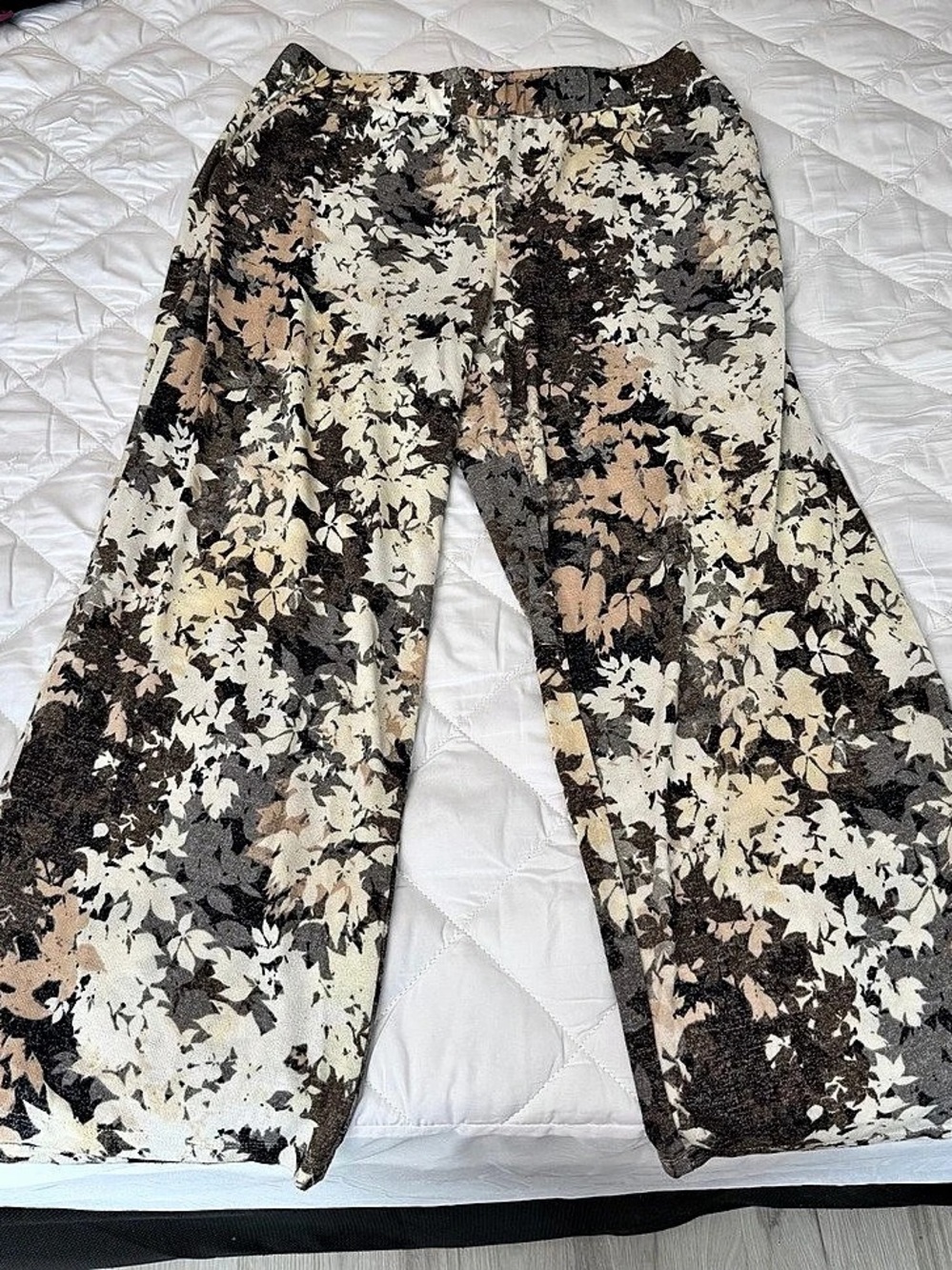 Attitudes by Renee Floral Wide-Leg Pants Brown Cream